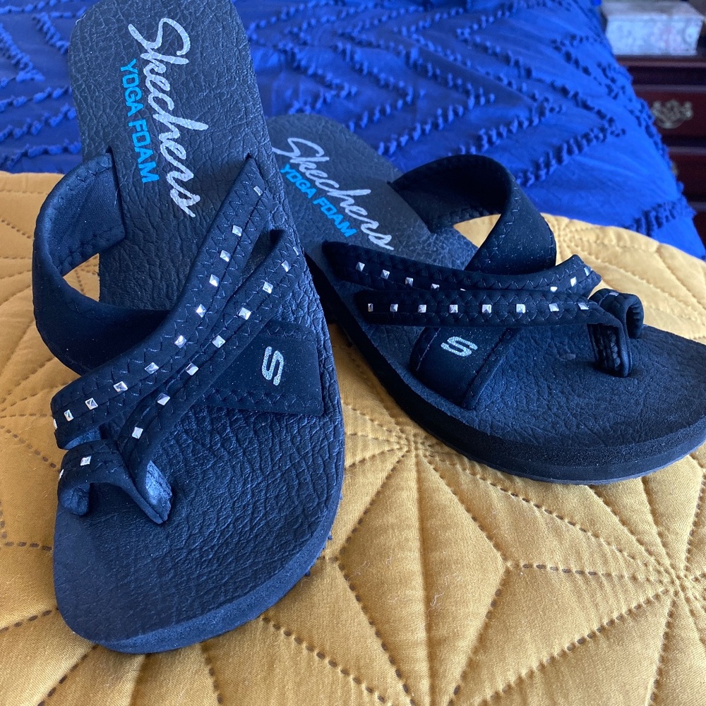 Skechers Yoga Foam
